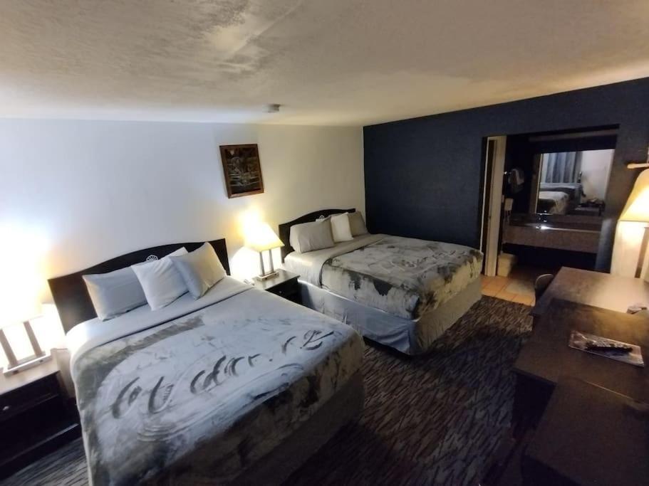 Hotel 2 Queen Beds Hotel Room 126 Wi-Fi Booking Stillwater Exterior foto